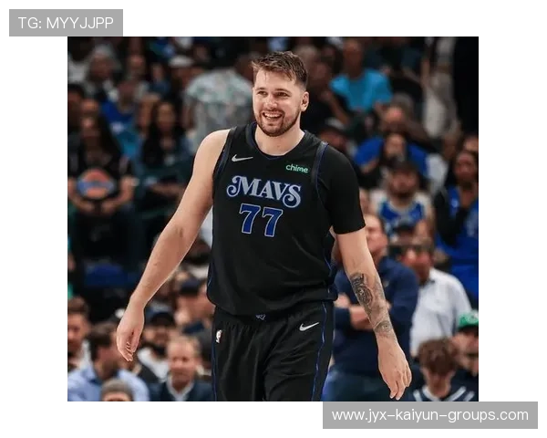 东契奇无解抛投再度命中,独行侠掌握主动 东契奇无解抛投再度命中,独行侠掌握主动